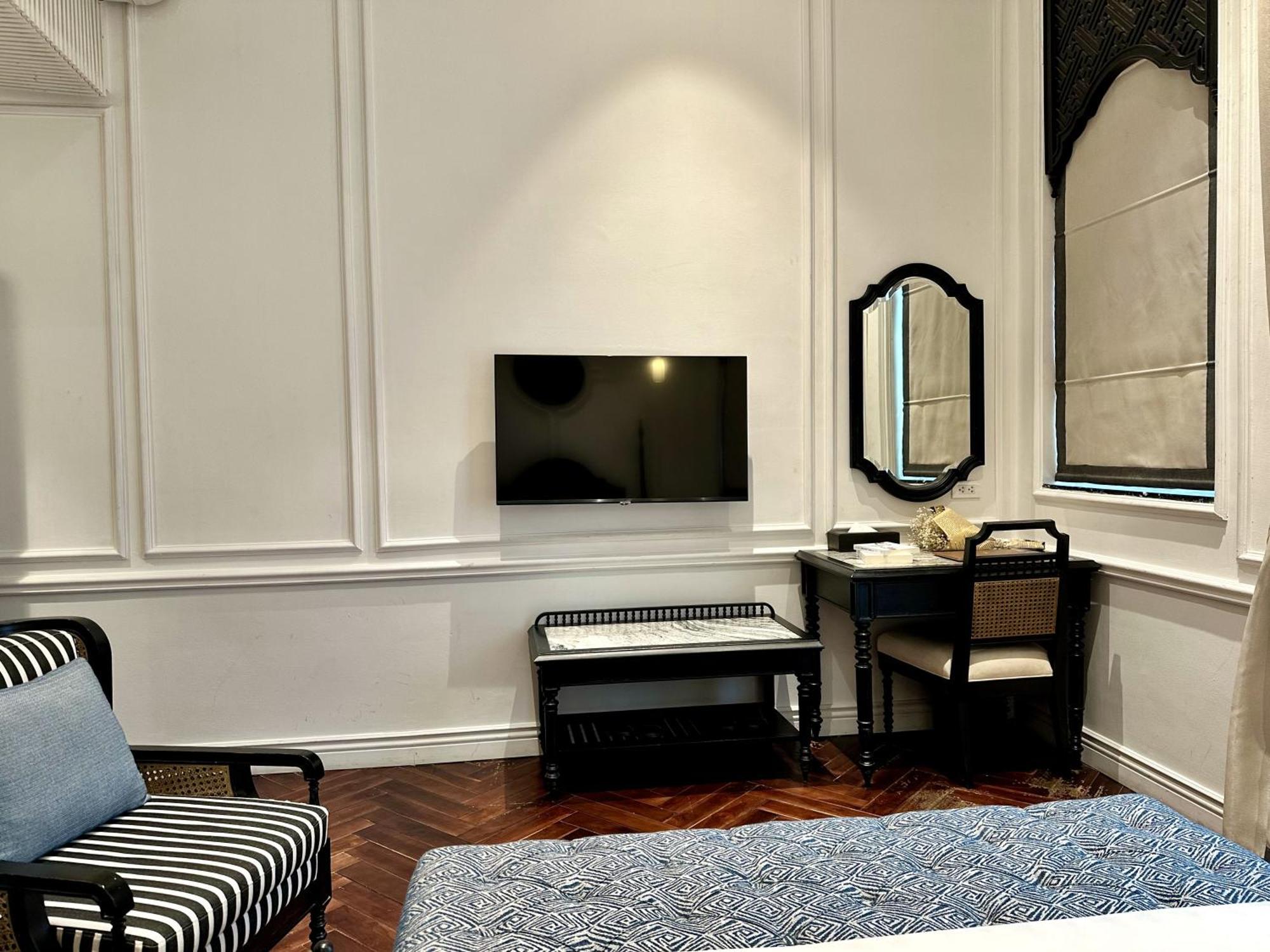 Hanoi Graceful Hotel And Travel Exterior photo